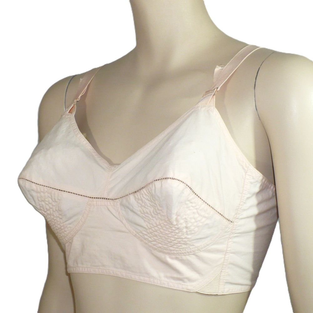 1940s Vintage Extended Band Longline Flattering Firm Uplift Bra i Peachy Cotton.