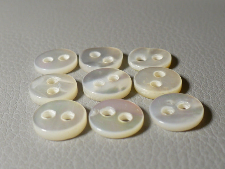 17L Two Hole MOP Pearl Shirt Buttons