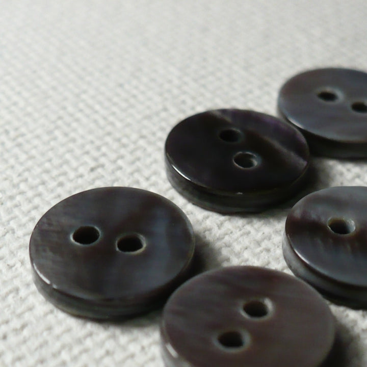 14L Two Hole Grey Trocas Shell MOP Dimi Buttons