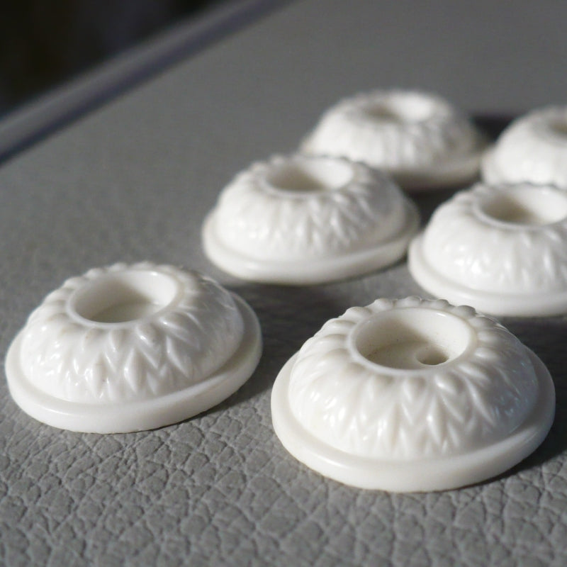 23L White Celluloid Two Hole Buttons