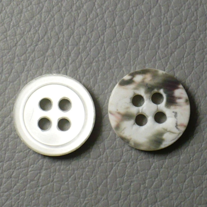 18L Four Hole Pearl Shell Buttons