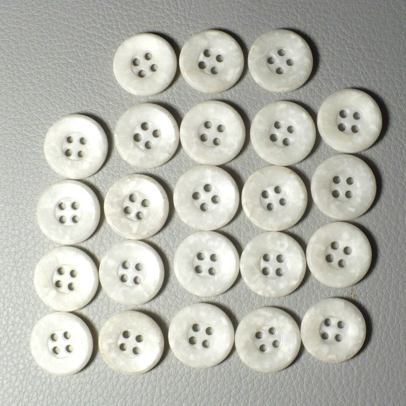 22L Speckled White Four Hole Buttons