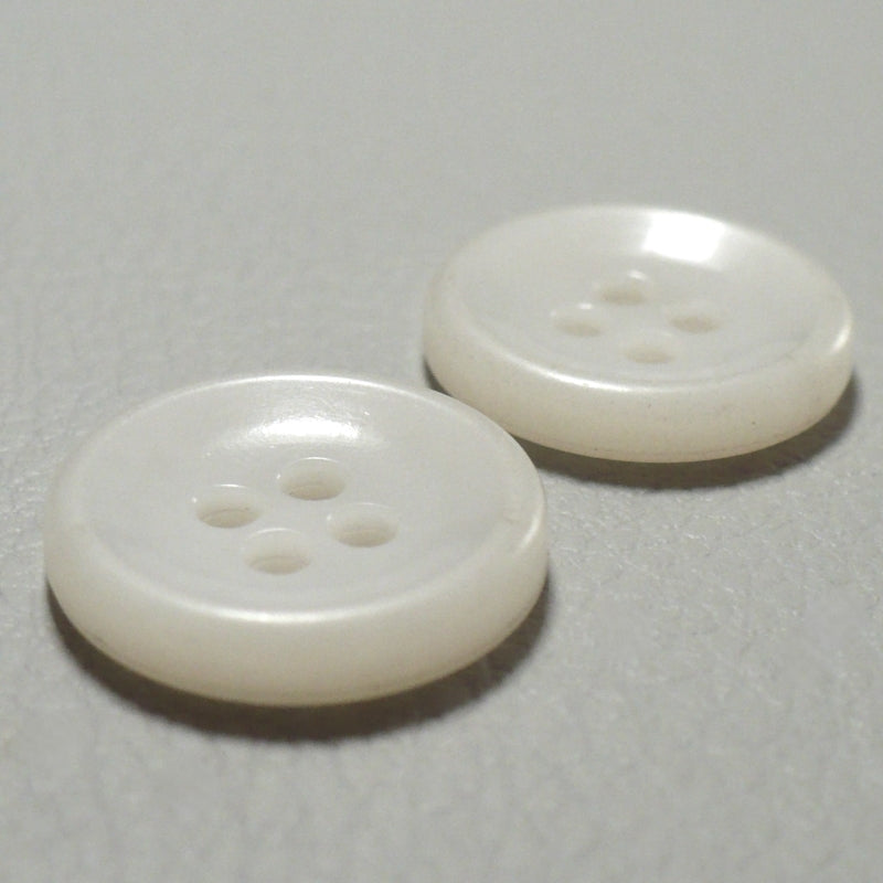 22L Four Hole White Casein Buttons