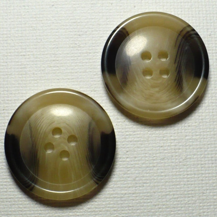 40L Faux Horn Four Hole Buttons