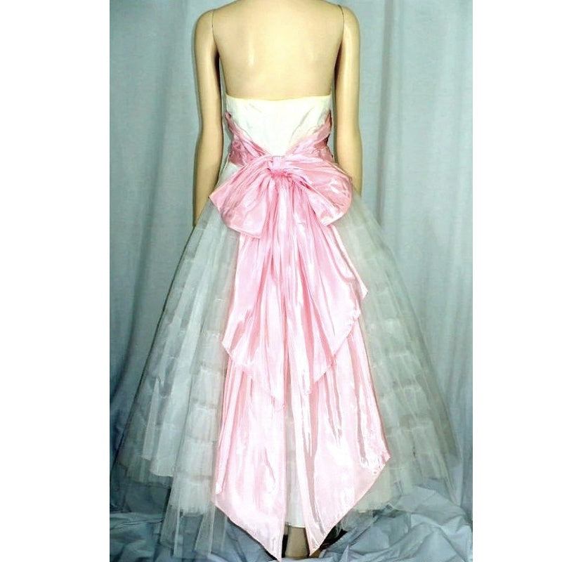 1950s Vintage Prettiest Prom Dress.