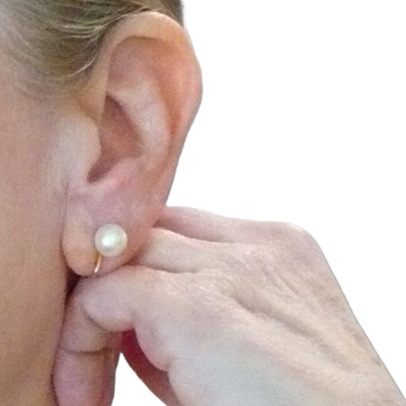 8mm Pearl Stud Clip  Earrings