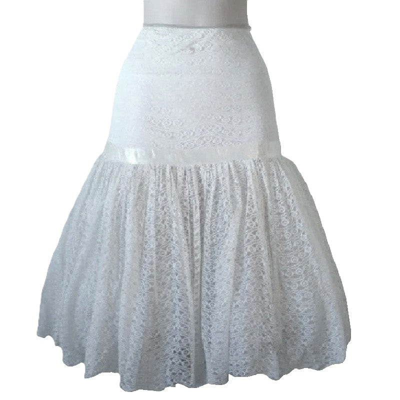 Half slip petticoat.