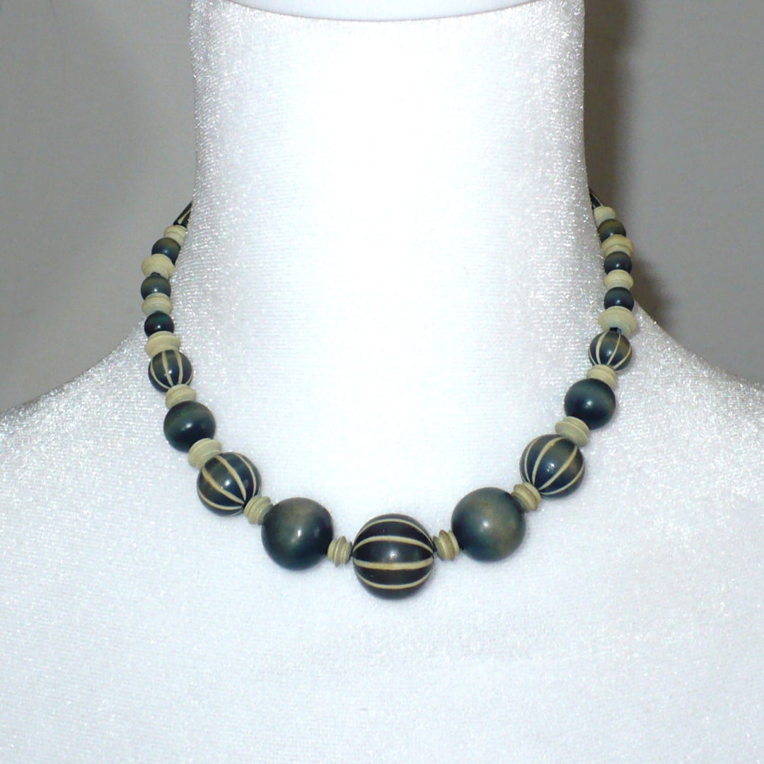 Vintage 1920s Pumtek Beaded Necklace Fossilized Opalized Wood.