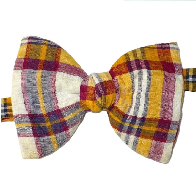 1940s Butterfly Plaid Bow Tie.