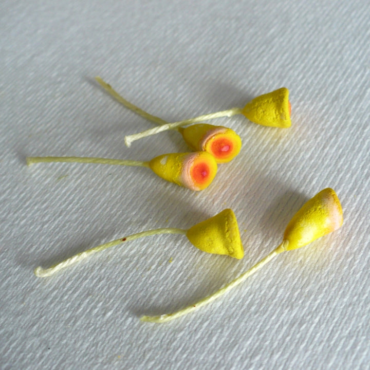 1950s Vintage 4cm Yellow Orange Calla Lily Millinery Stems