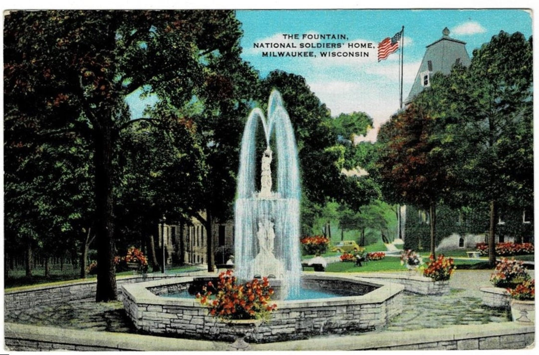 1940 Soldiers Home Fountain Milwaukee WI Postcard