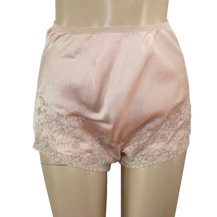 1930s Vintage Purty Peach Satin Tap Pant Panties, Lace.