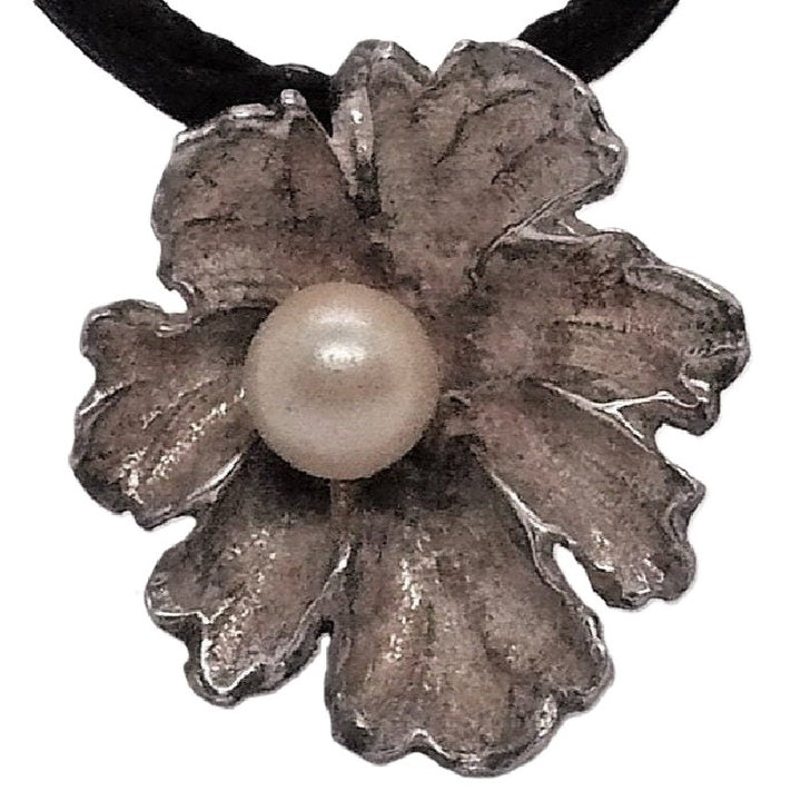 1960s Silver Flower Pearl Pendant